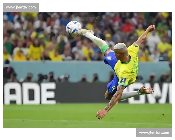 拜仁低价求购吉滕斯遭拒,切尔西 6500 万欧锁定英格兰妖星 拜仁低价求购吉滕斯遭拒,切尔西 6500 万欧锁定英格兰妖星